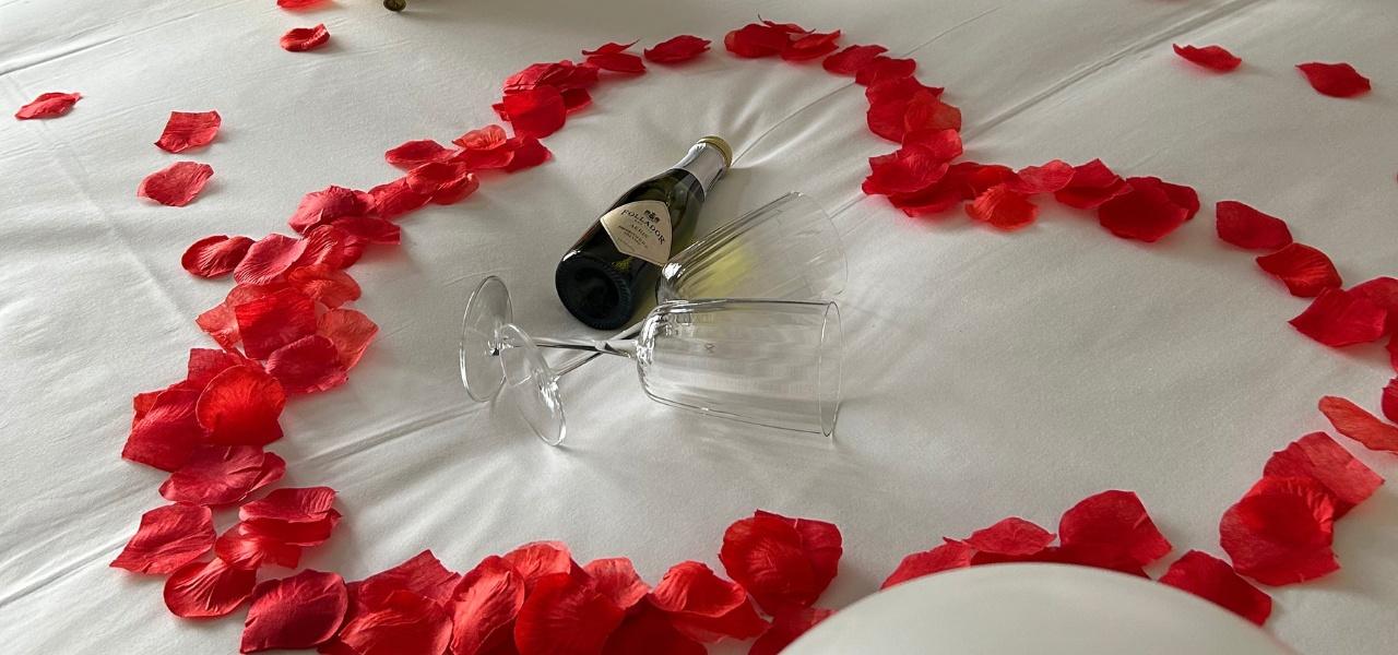 Romantic Arrangement at Hotel Arsenaal